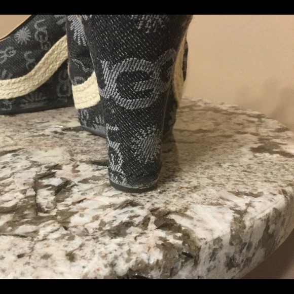 UGG Australia wedge size 8 - Picture 4 of 8